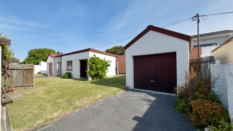 4 Bedroom Property for Sale in Strand North Western Cape